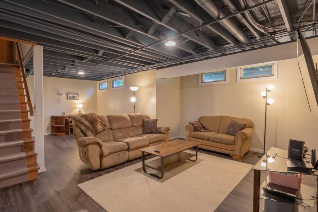 Family Home W/ 2 King, 2 Queen Beds + Game Room Bemidji Ngoại thất bức ảnh