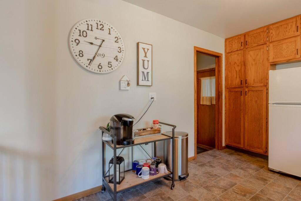 Family Home W/ 2 King, 2 Queen Beds + Game Room Bemidji Ngoại thất bức ảnh